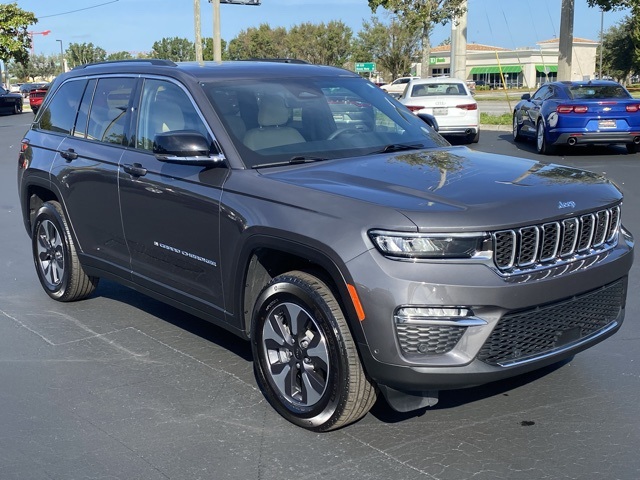 2022 Jeep Grand Cherokee Base 4xe 5