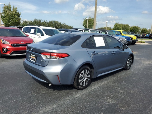 2022 Toyota Corolla Hybrid LE 6