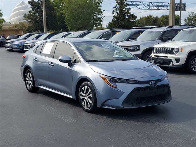 2022 Toyota Corolla Hybrid LE 24