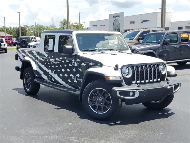 2022 Jeep Gladiator Overland 28