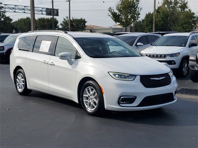 2022 Chrysler Pacifica Touring L 24