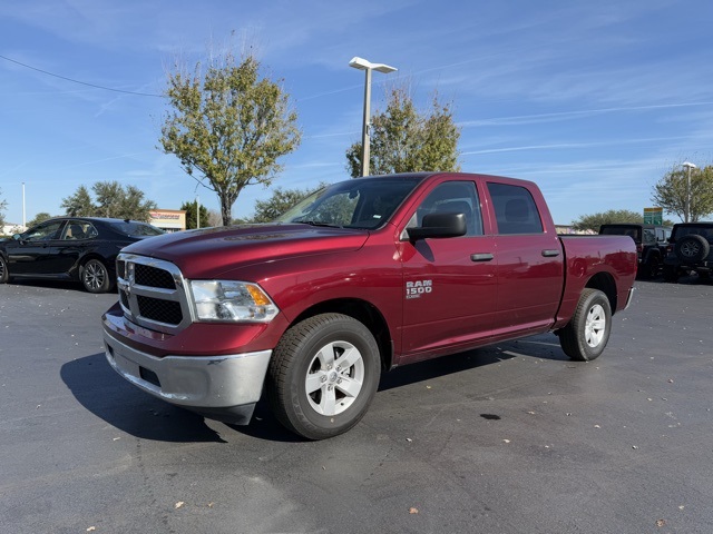 2022 Ram 1500 Classic SLT 1