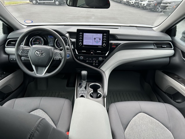 2022 Toyota Camry Hybrid LE 14