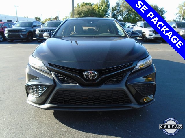 2022 Toyota Camry SE 3