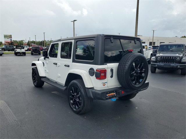 2022 Jeep Wrangler Unlimited Sahara 4xe 21