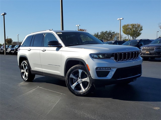 2023 Jeep Grand Cherokee Base 4xe 23