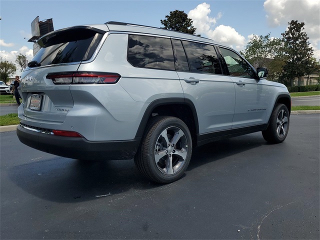 2023 Jeep Grand Cherokee L Limited 21