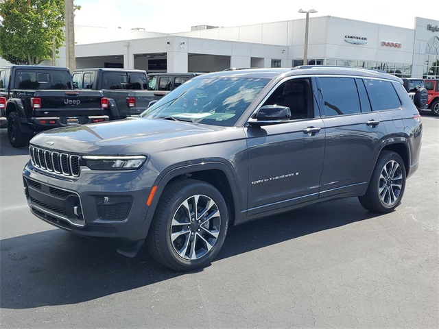 2023 Jeep Grand Cherokee L Overland 3