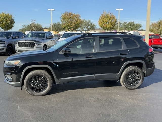 2023 Jeep Cherokee Altitude 4