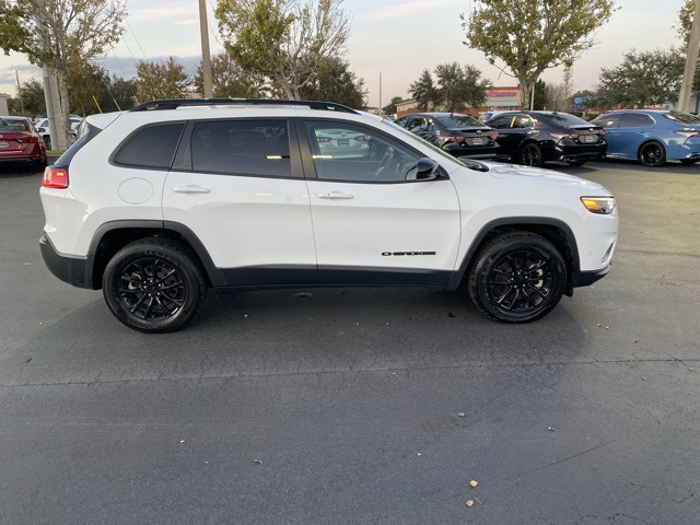 2023 Jeep Cherokee Altitude 4