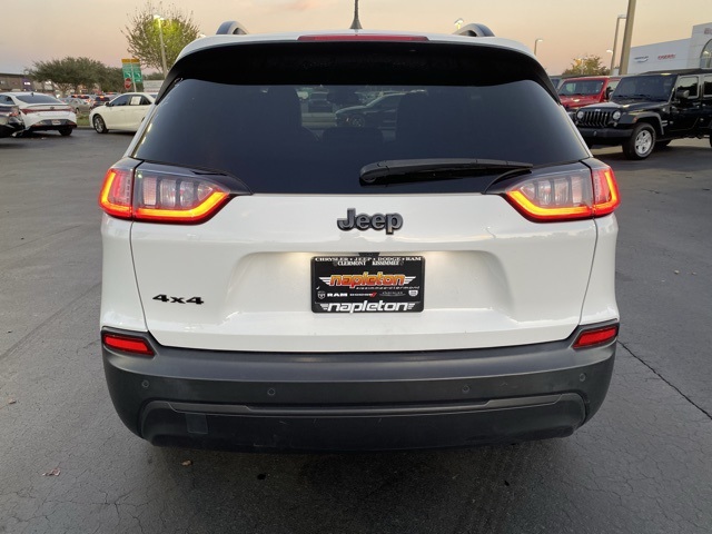 2023 Jeep Cherokee Altitude 6