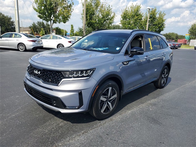 2023 Kia Sorento S 3