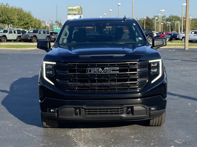 2023 GMC Sierra 1500 Elevation 2