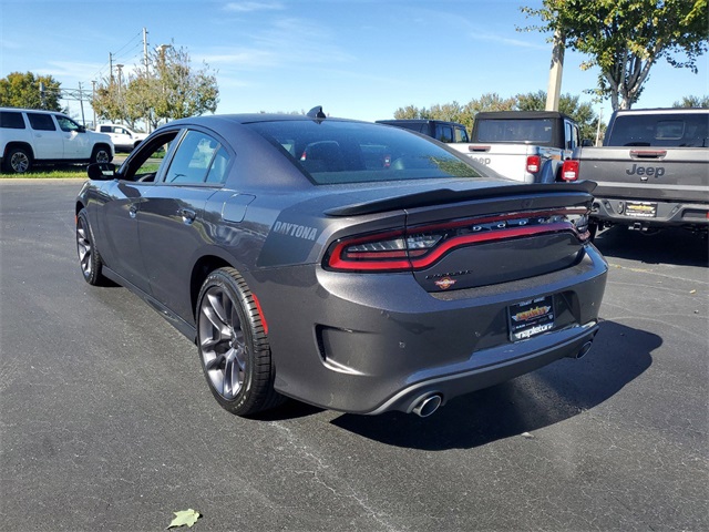 2023 Dodge Charger R/T 17