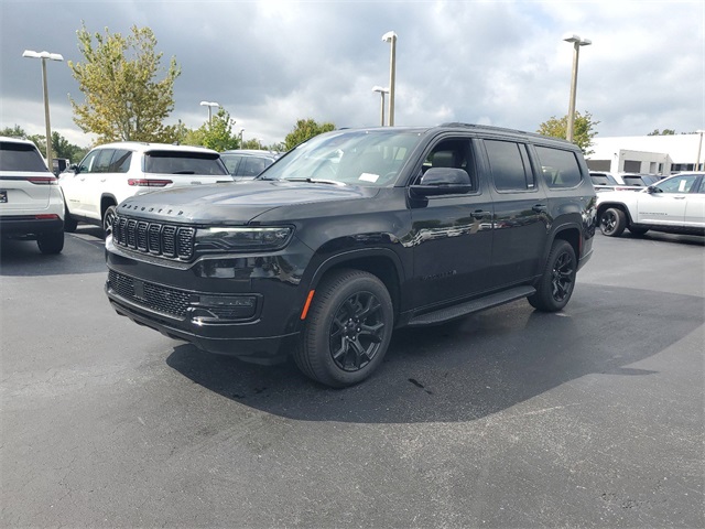 2023 Jeep Wagoneer L Series II 3