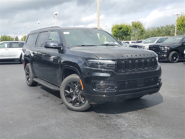 2023 Jeep Wagoneer L Series II 23