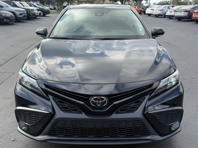 2023 Toyota Camry SE 2