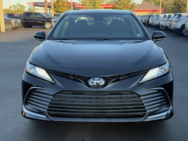 2023 Toyota Camry XLE 2