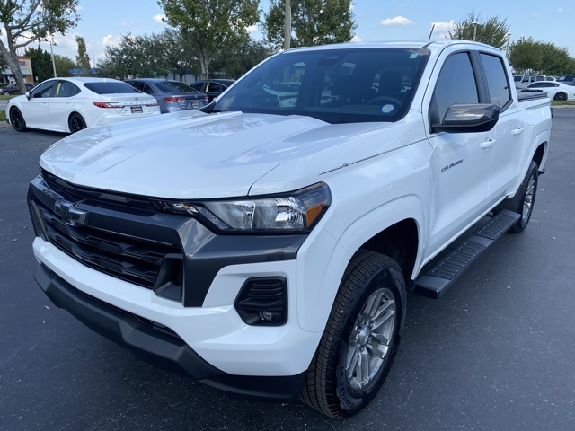 2024 Chevrolet Colorado LT 3