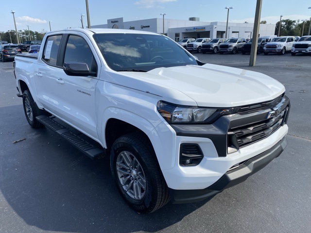 2024 Chevrolet Colorado LT 12