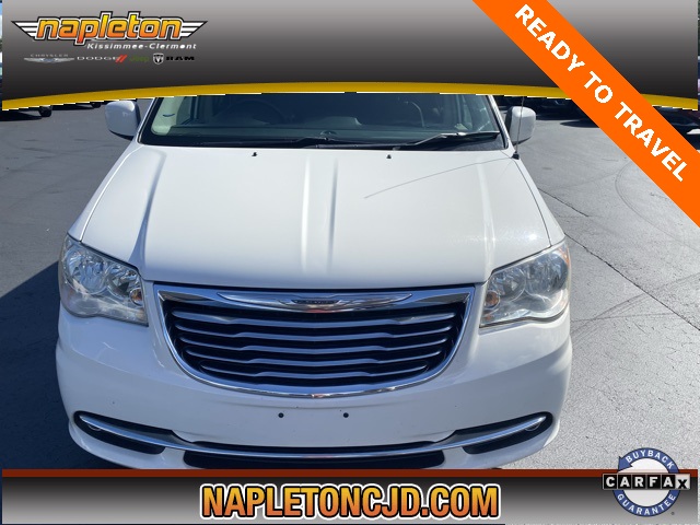 2013 Chrysler Town & Country Touring 2