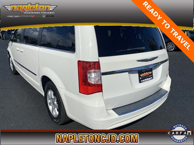 2013 Chrysler Town & Country Touring 5