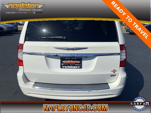 2013 Chrysler Town & Country Touring 6