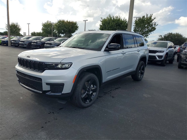 2024 Jeep Grand Cherokee L Altitude X 3