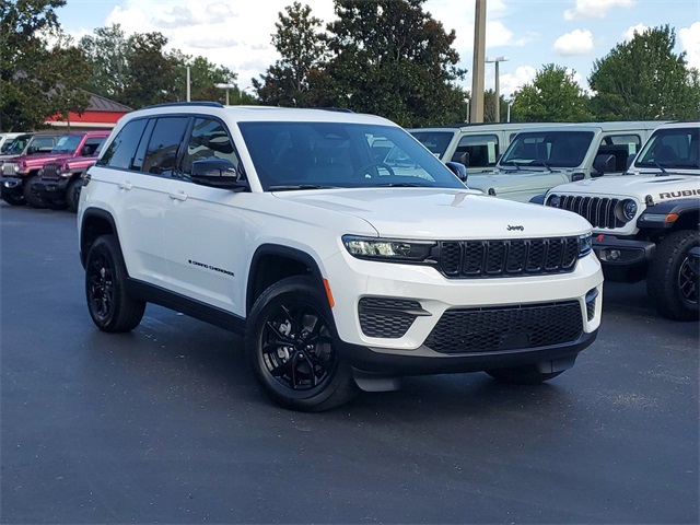 2024 Jeep Grand Cherokee Altitude 21