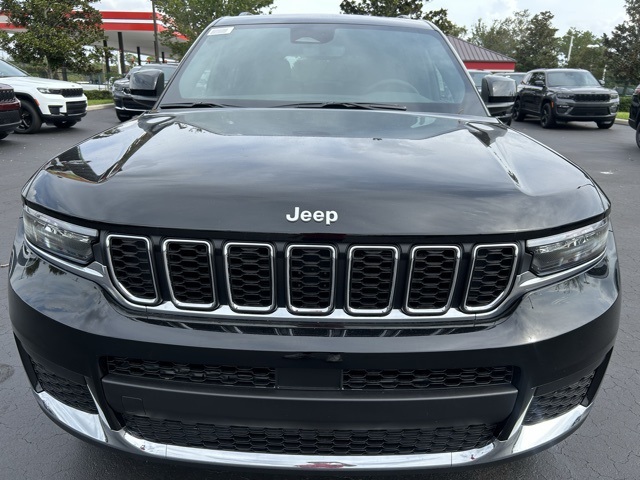 2024 Jeep Grand Cherokee L Laredo 2