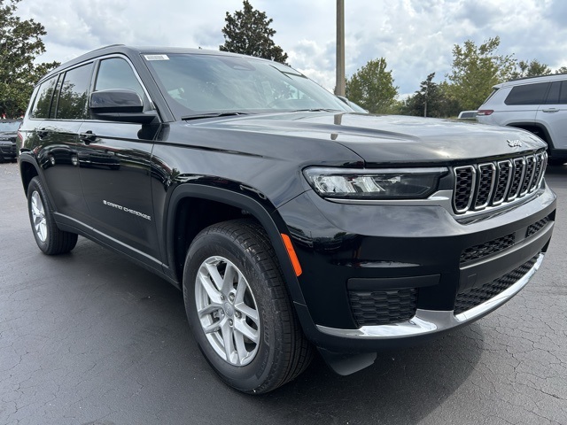 2024 Jeep Grand Cherokee L Laredo 3