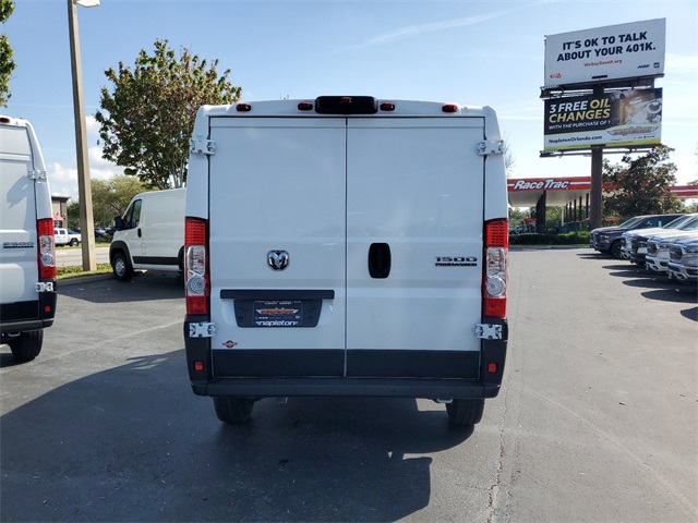 2024 Ram ProMaster 1500 Low Roof 18