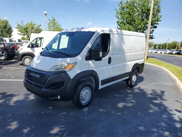 2024 Ram ProMaster 1500 Low Roof 3