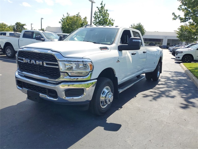 2024 Ram 3500 Tradesman 2