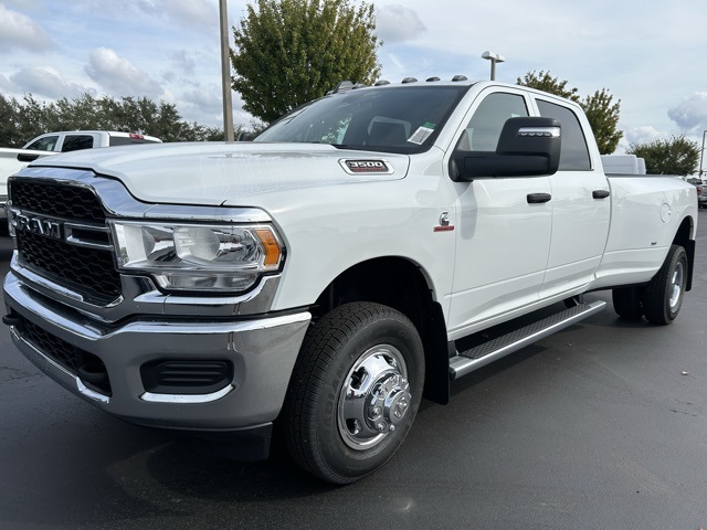 2024 Ram 3500 Tradesman 3