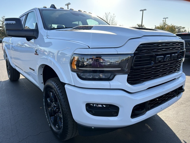 2024 Ram 3500 Limited 3