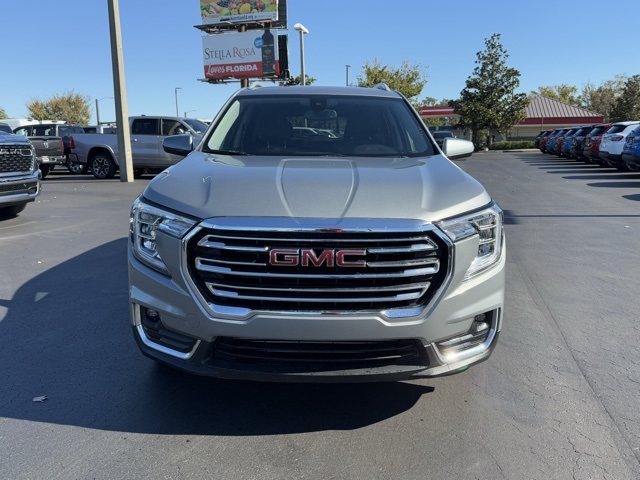 2024 GMC Terrain SLT 2