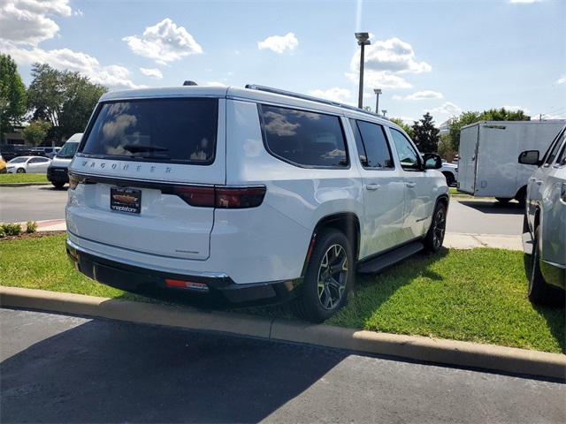 2024 Jeep Wagoneer L Series III 19