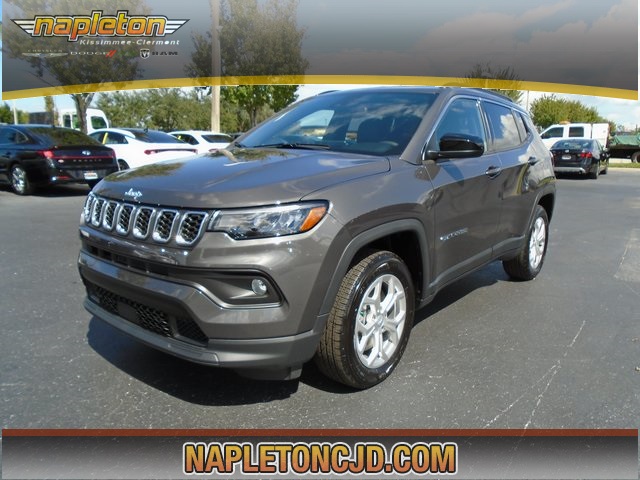 2024 Jeep Compass Latitude 1