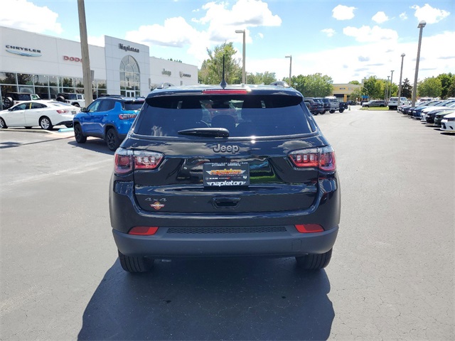 2024 Jeep Compass Latitude 18