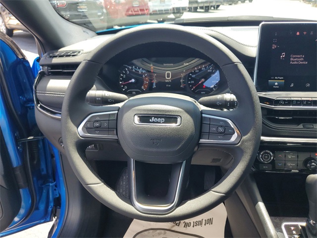 2024 Jeep Compass Latitude 11