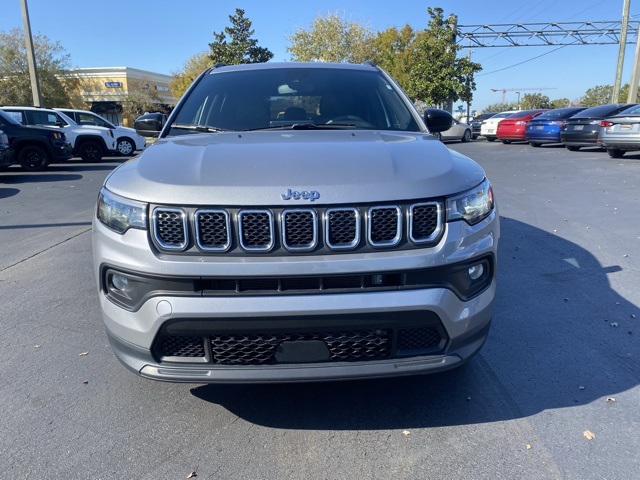 2024 Jeep Compass Latitude 2