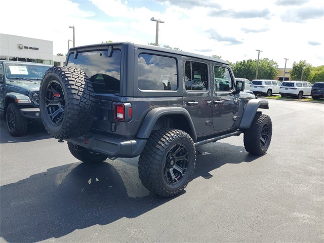 2024 Jeep Wrangler Willys 18