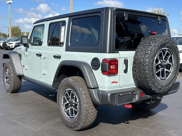 2024 Jeep Wrangler Rubicon 4