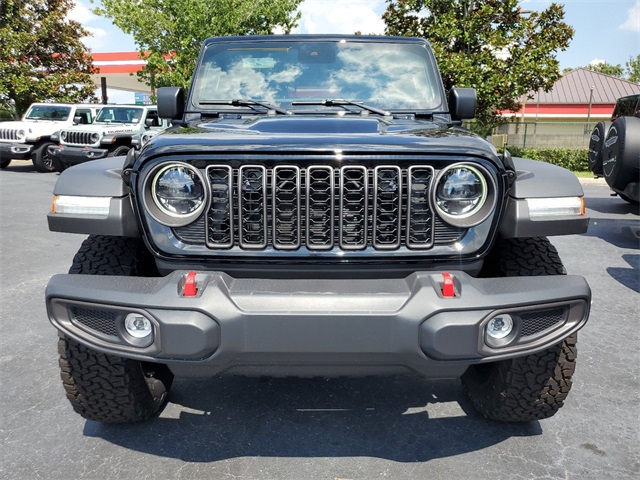 2024 Jeep Wrangler Rubicon 2