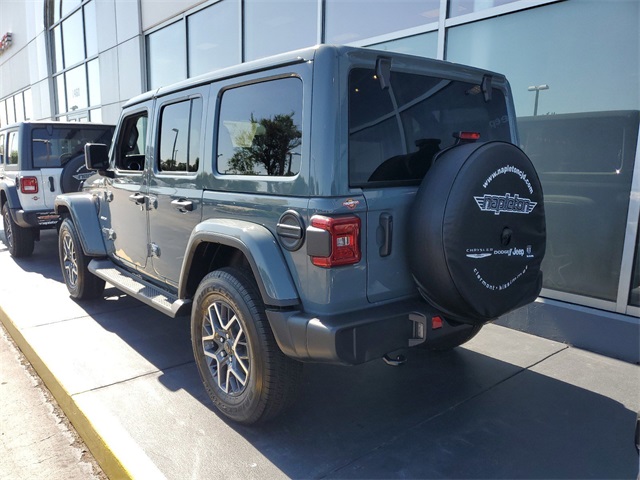 2024 Jeep Wrangler Sahara 16