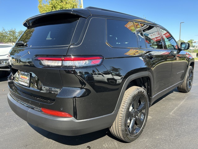 2025 Jeep Grand Cherokee L Limited 3