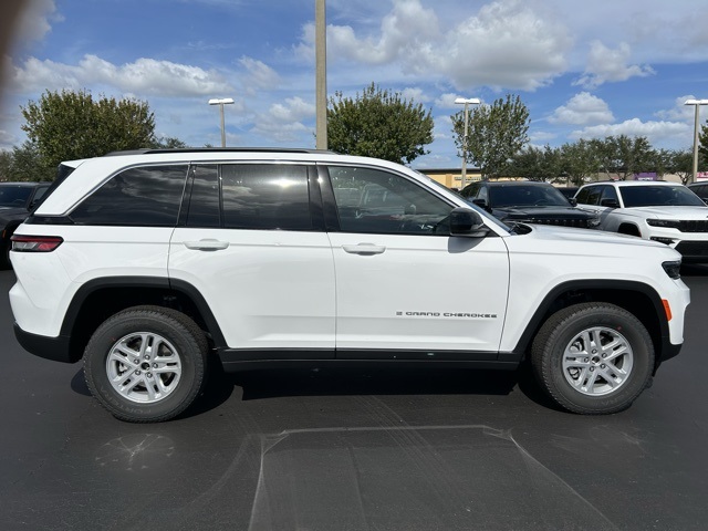 2025 Jeep Grand Cherokee Laredo 4