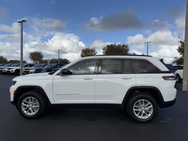 2025 Jeep Grand Cherokee Laredo 4