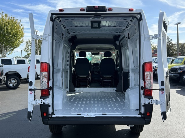 2025 Ram ProMaster 2500 High Roof 8